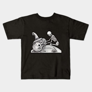 Fancy skull and pumpkin halloween. Kids T-Shirt